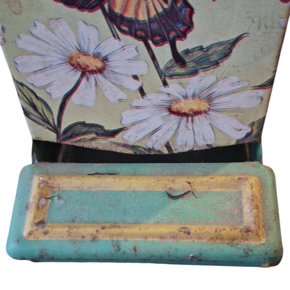 Vintage Jasco Metal Wall Matchbox Holder Butterfly And Daisy's Green
